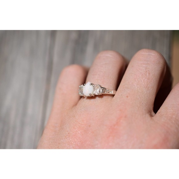 Raw Crystal Ring, Raw Stone Ring, Rings for Women, Stacking Ring, Raw Ge… - Picture 3 of 4